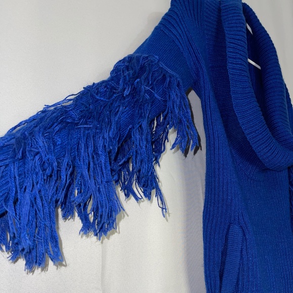 Semi Distressed Wool Blouse | size Medium - Picture 2 of 3